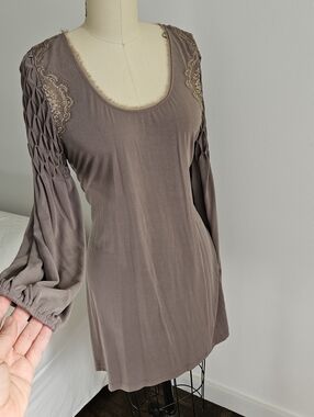 FREE PEOPLE - Taupe Long Sleeve Mini Dress Top with Smocked Shoulder Detail - M